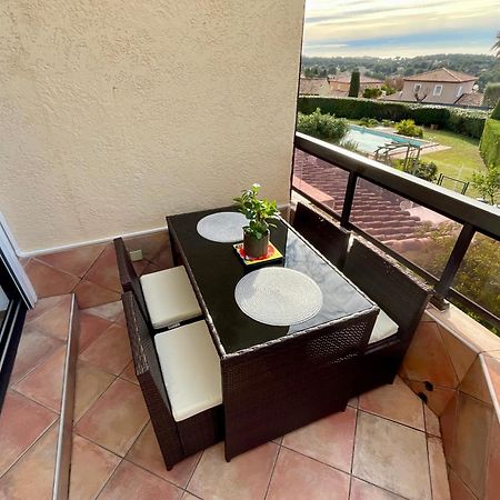 Appartement Sanary Vue Mer Au Calme Екстериор снимка