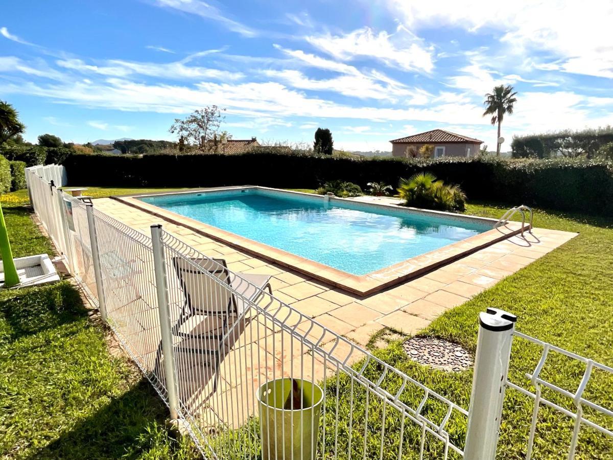 Appartement Sanary Vue Mer Au Calme Екстериор снимка