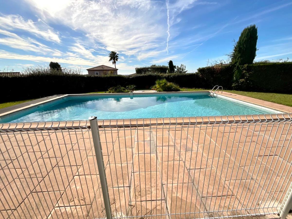 Appartement Sanary Vue Mer Au Calme Екстериор снимка